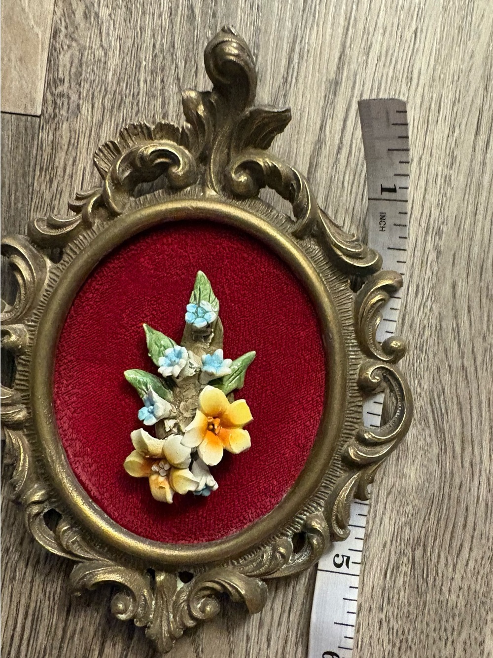 Ornate Vintage Floral Wall Plaques - Red Velvet & Porcelain Flowers - Picture 2 of 3